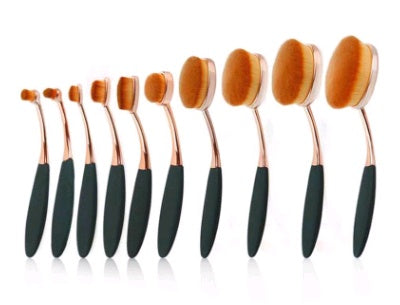 Luxury Oval Makeup Brush MERLIÁ
