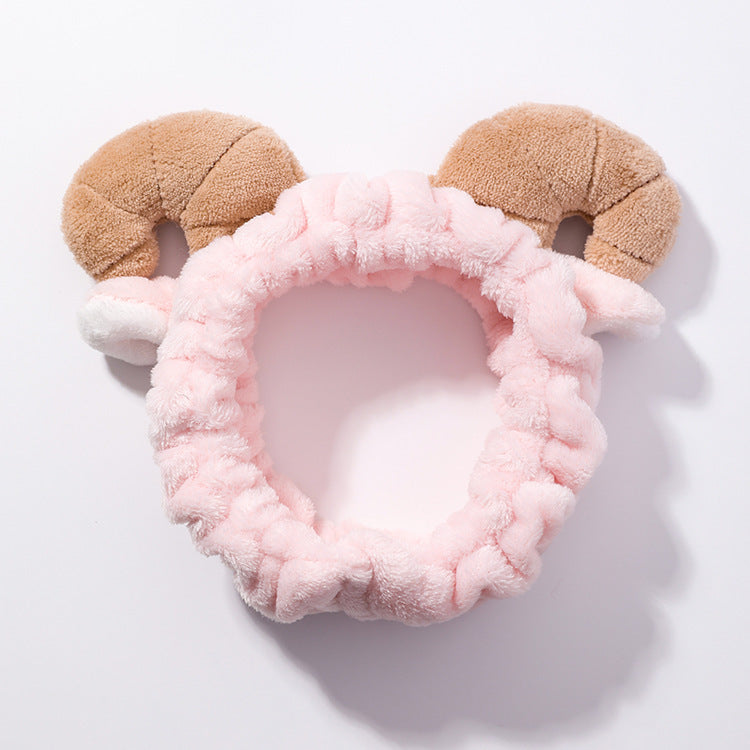 Cute Bighorn Sheep Headband – Soft & Fluffy 🐑 MERLIÁ