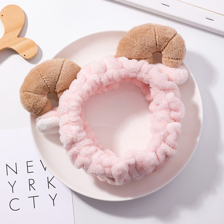 Cute Bighorn Sheep Headband – Soft & Fluffy 🐑 MERLIÁ