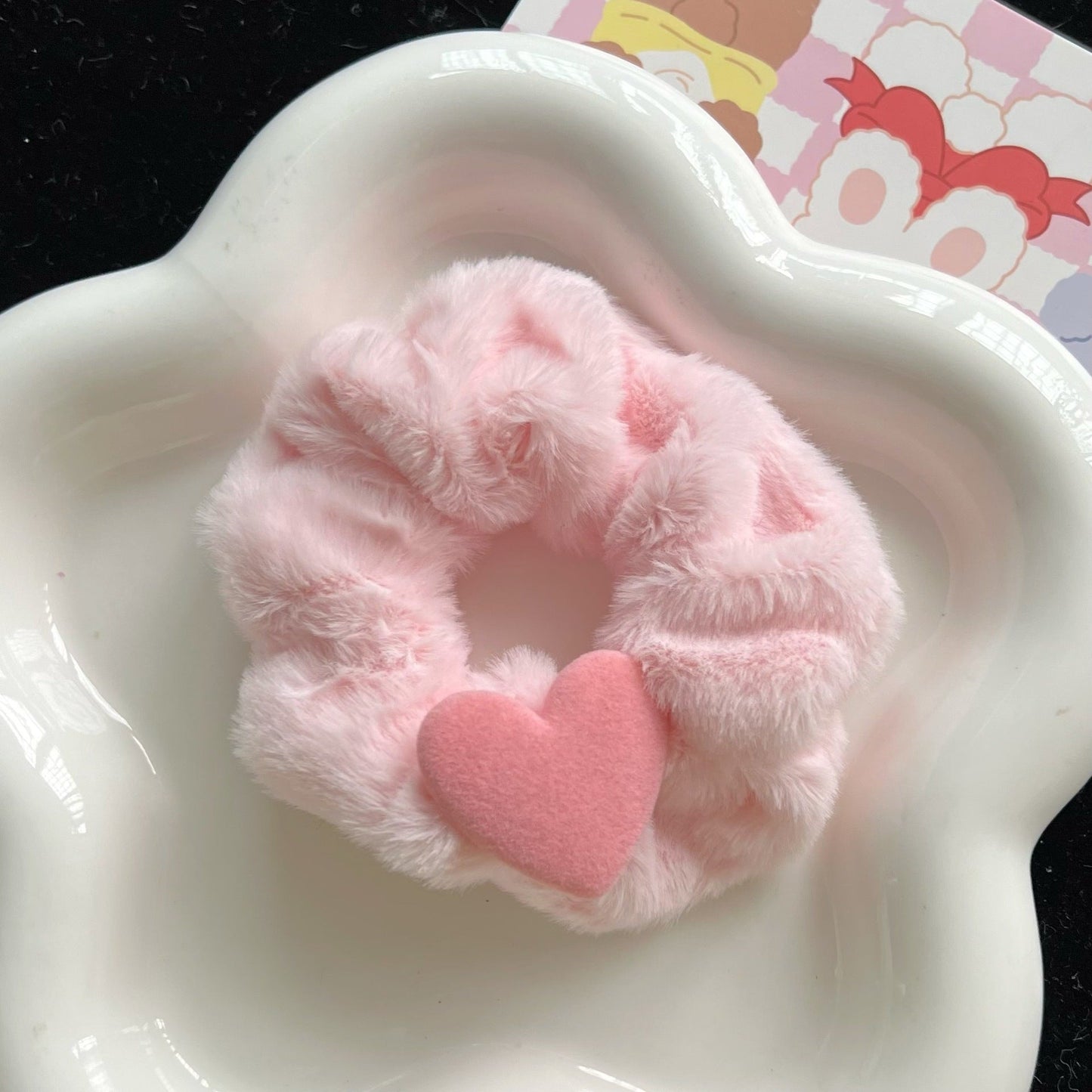 Flocking Love Plush Large Intestine Hair Ring MERLIÁ