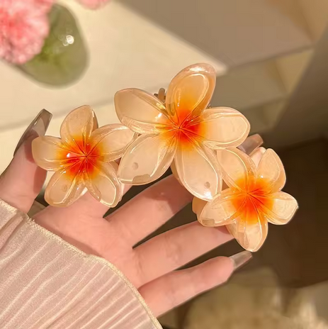 Three-flower hair clip🌸 MERLIÁ